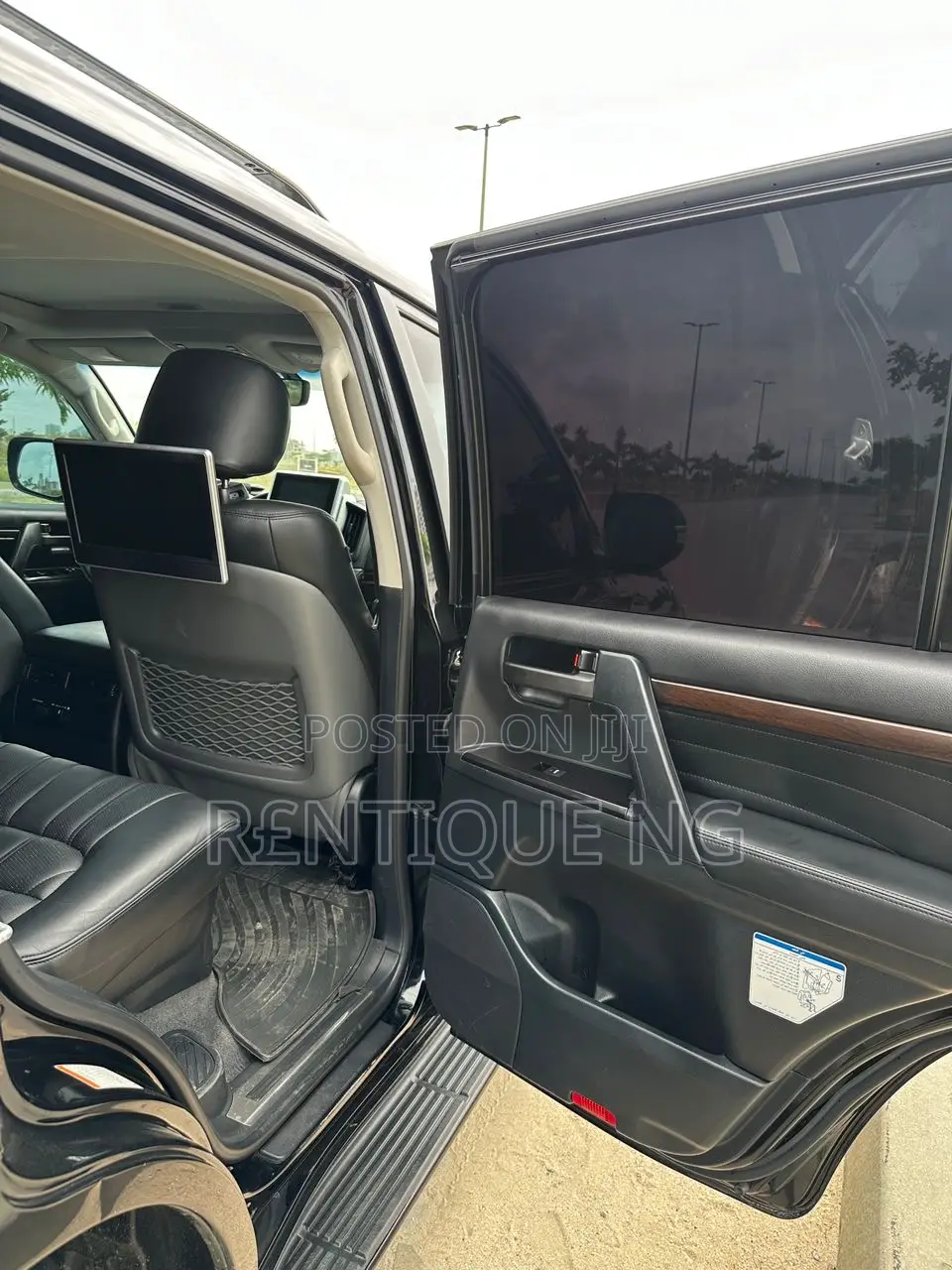 Toyota Land Cruiser 2021 Available for Hire