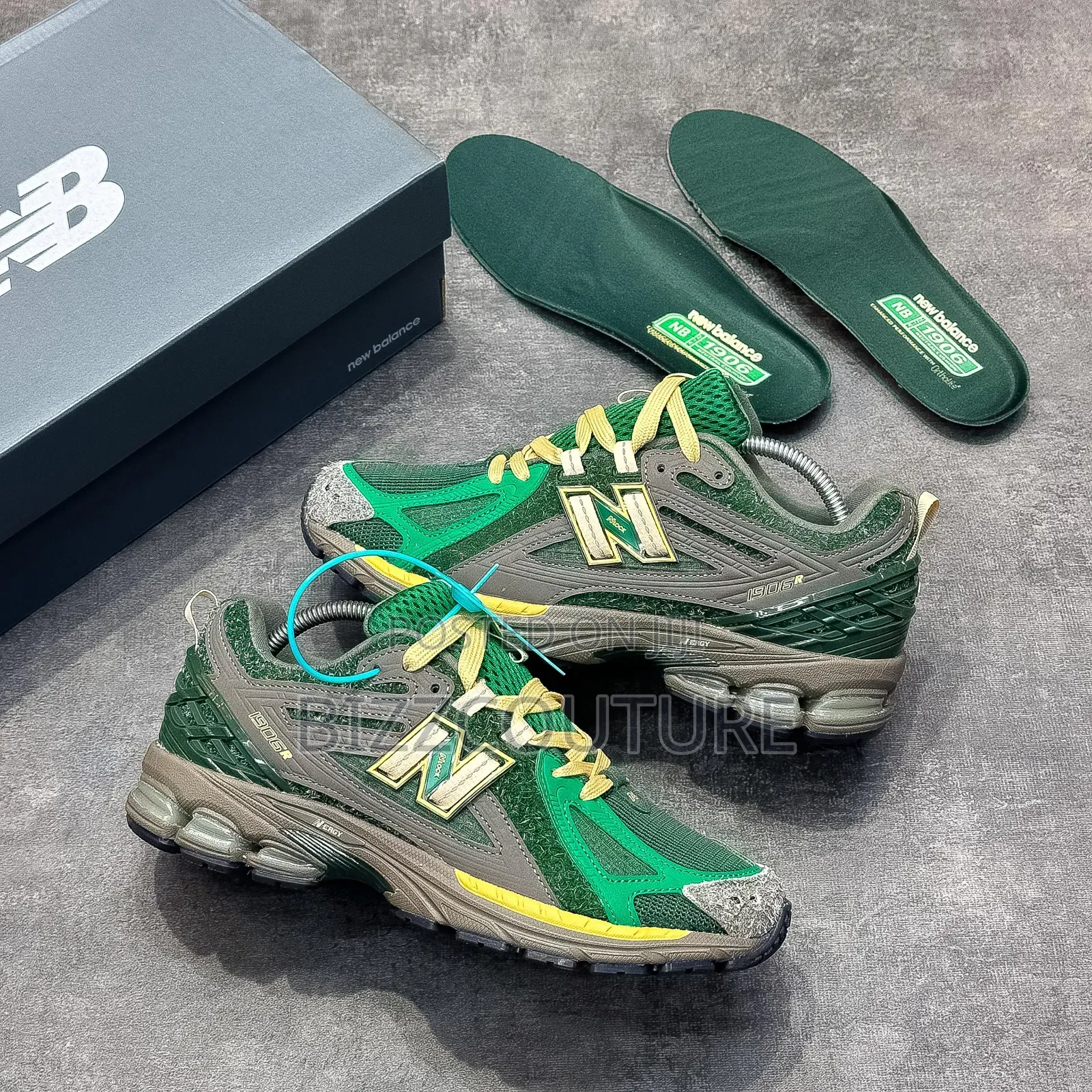 Original NEW BALANCE 1906 R Sneakers Available in Store