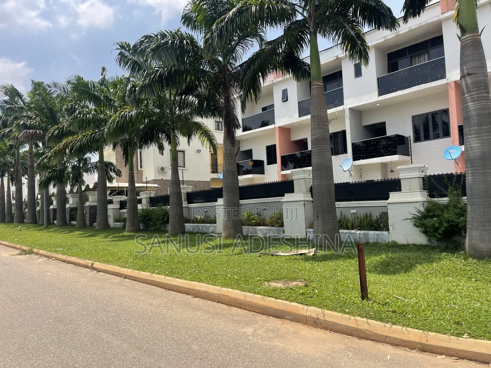 4bdrm Duplex in Wuye Abuja Nigerian for sale