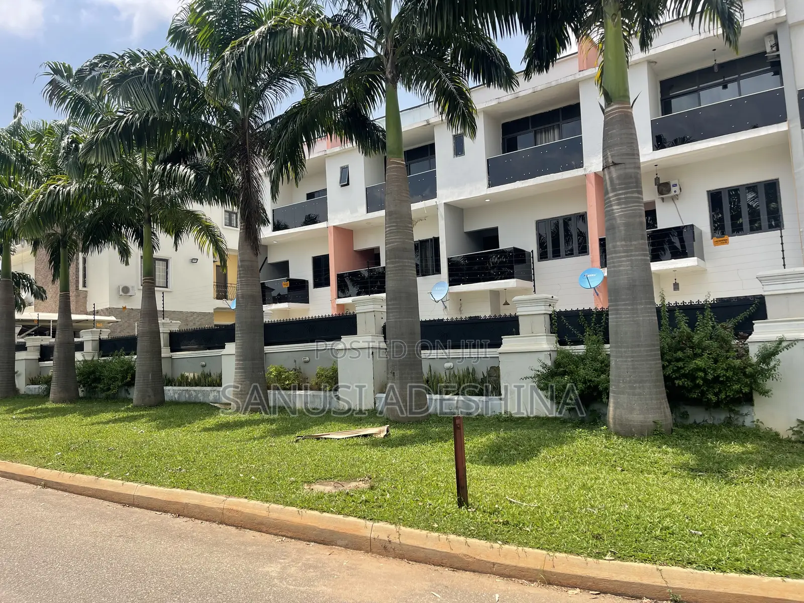 4bdrm Duplex in Wuye Abuja Nigerian for sale