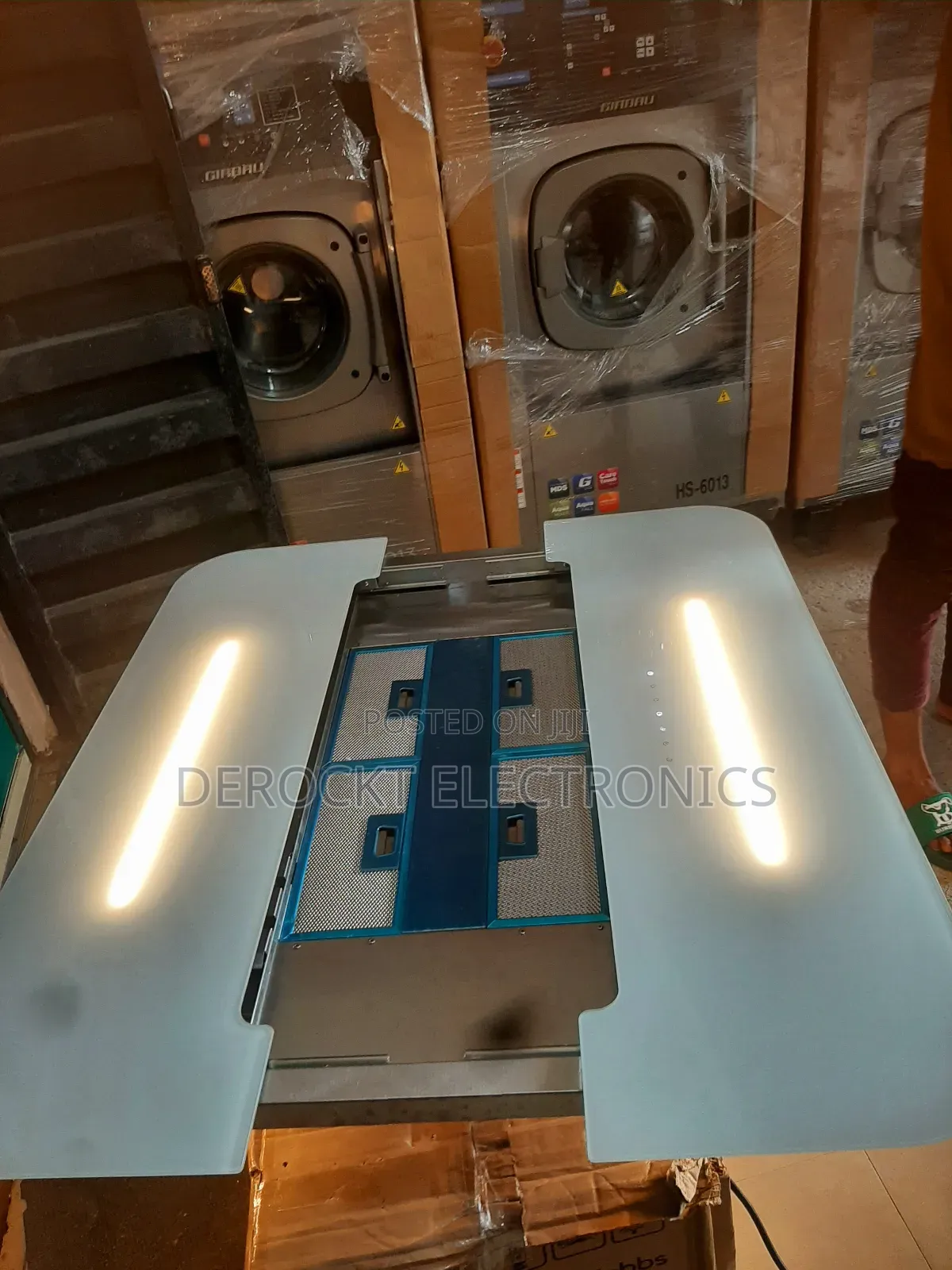 Russell Hobbs Automatic Ceiling Hood