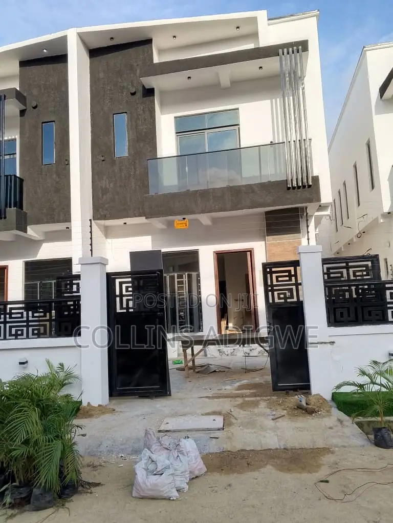4bdrm Duplex in Ikota Villa Lekki for sale