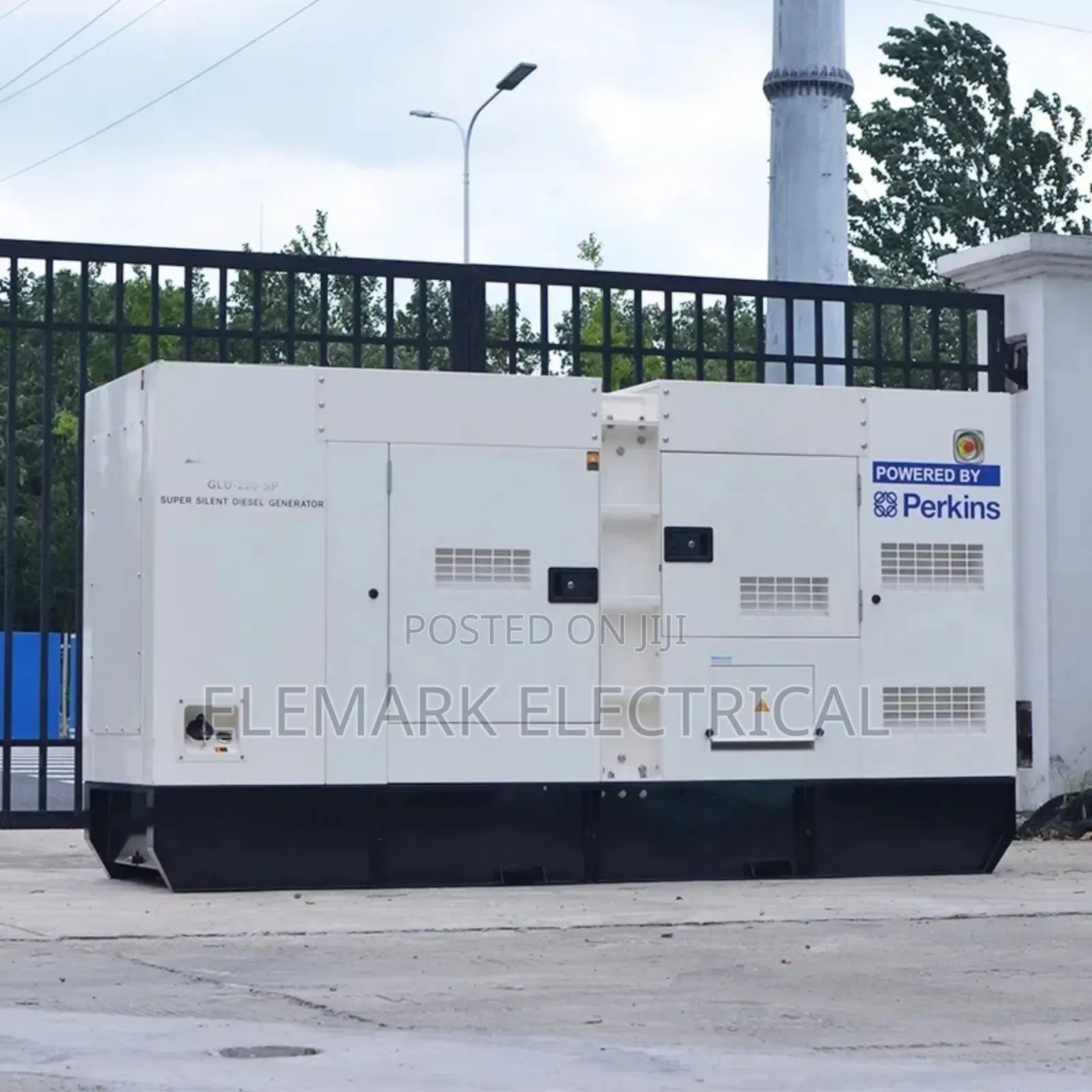 UK Perkins Engine Diesel Generator 50hz Genset 250kw60/