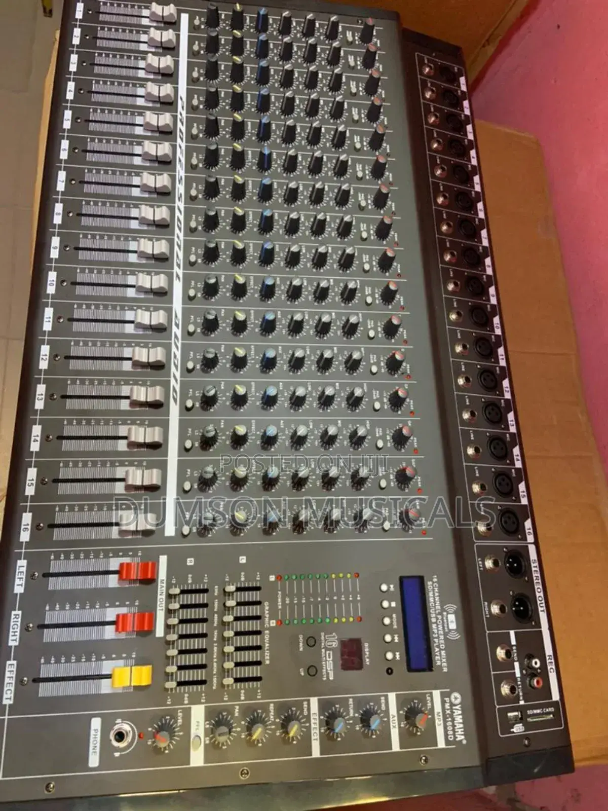 Yamaha 16 Channel Powered Mixer