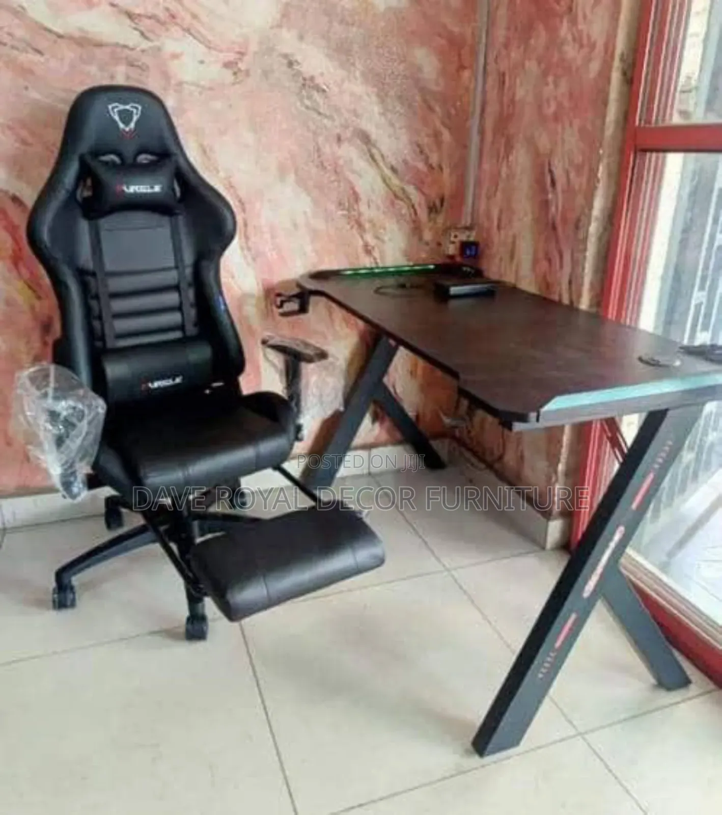 Quality Gaming Chair and Table