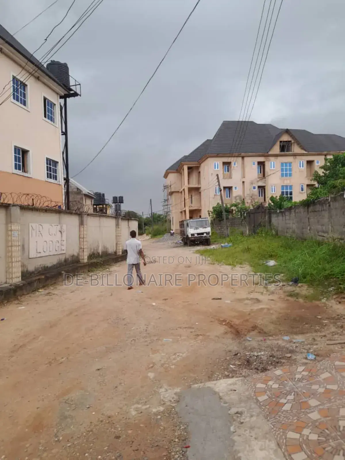 Hostel for Sale in Nekede Owerri, 30 Rooms
