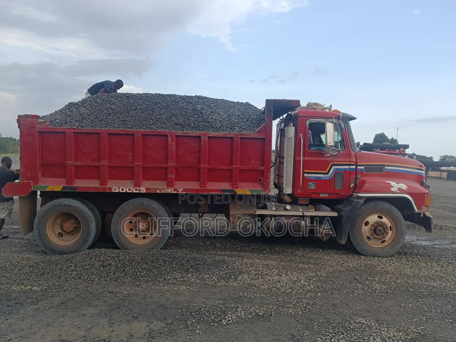Black Iron Chippings Granite
