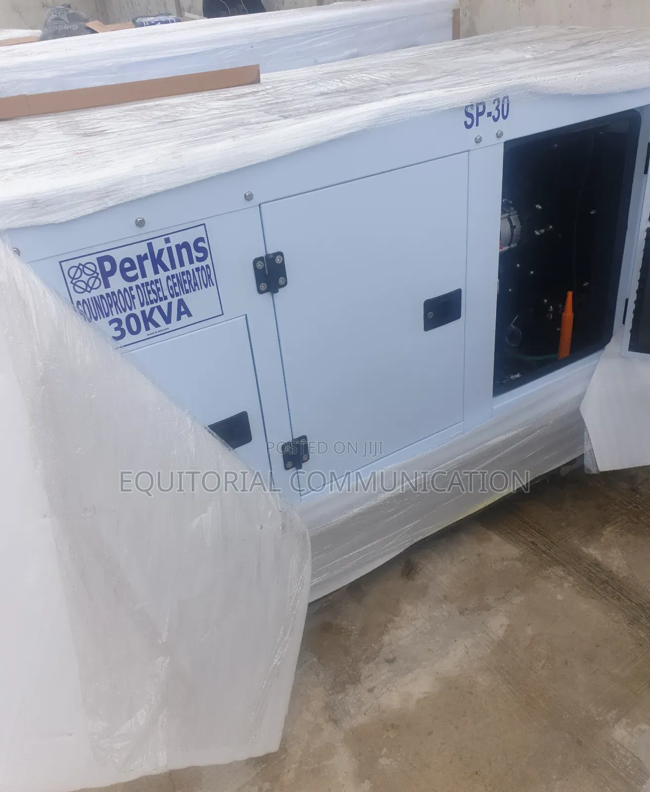 Perkinssoundproof Diesel 30KVA Generator With Cooling System