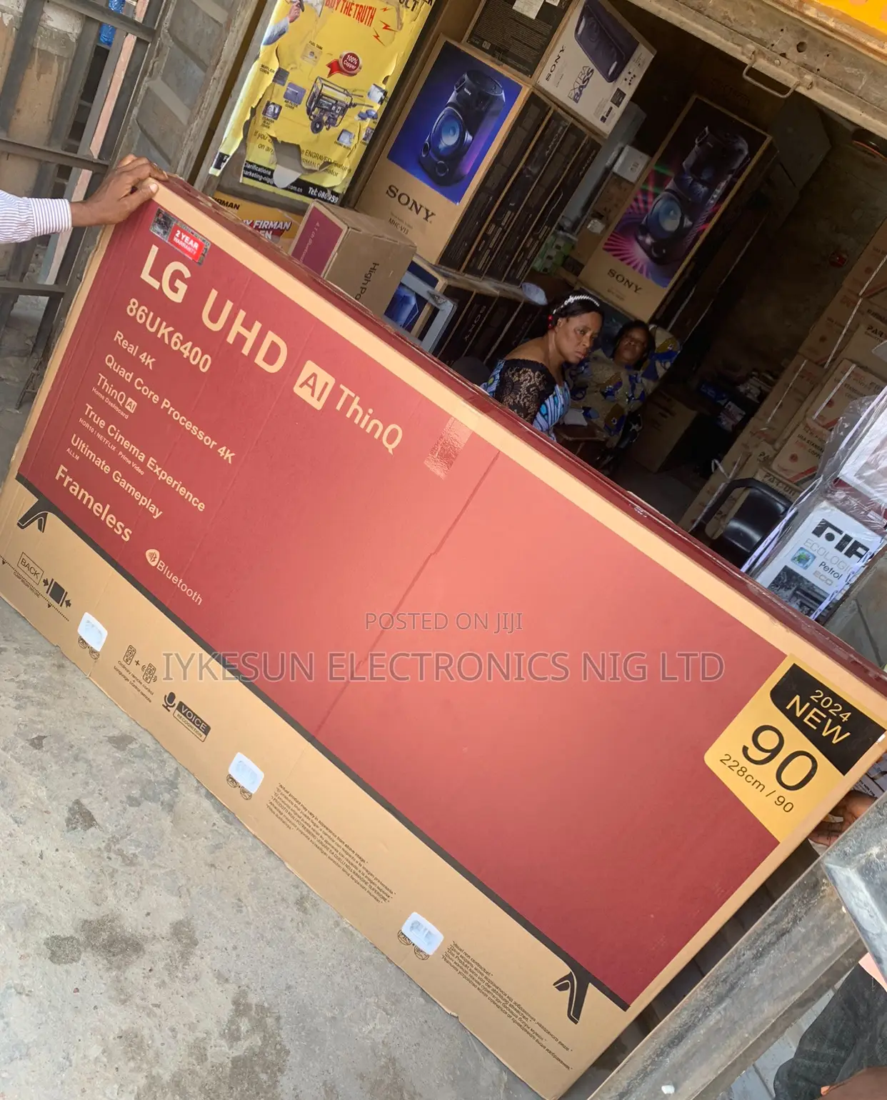 LG TV 90” 4KUHD Smart Youtube Netflix Bluetooth USB HDMI