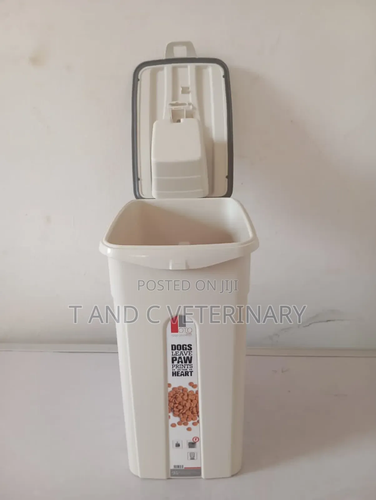 Air Tight Dog Cat Food Storage Container With Scoop 14l