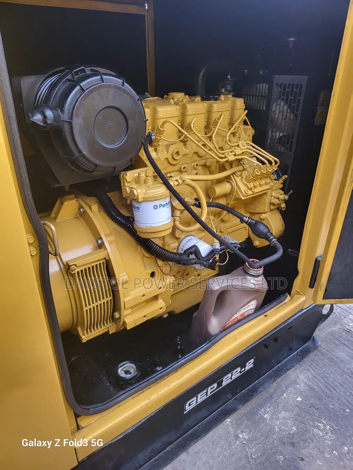 Clean 22kva Cat Mantrac Soundproof Diesel Generator