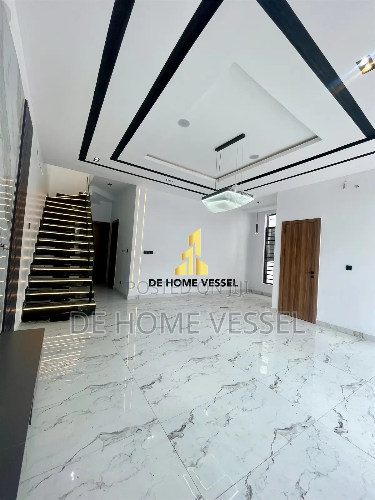 4bdrm Duplex in Ikota for sale