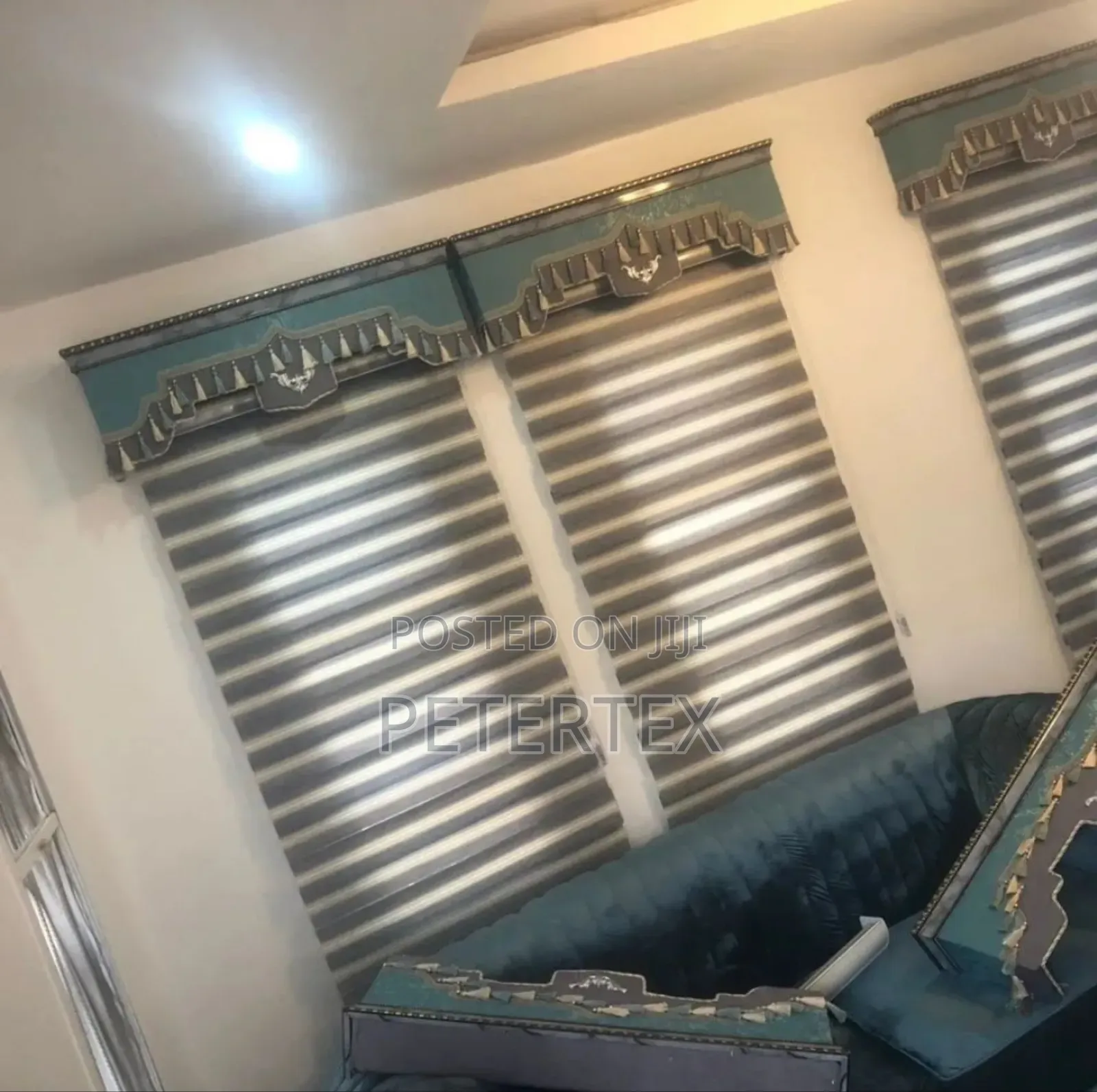 Window Blind, With Board