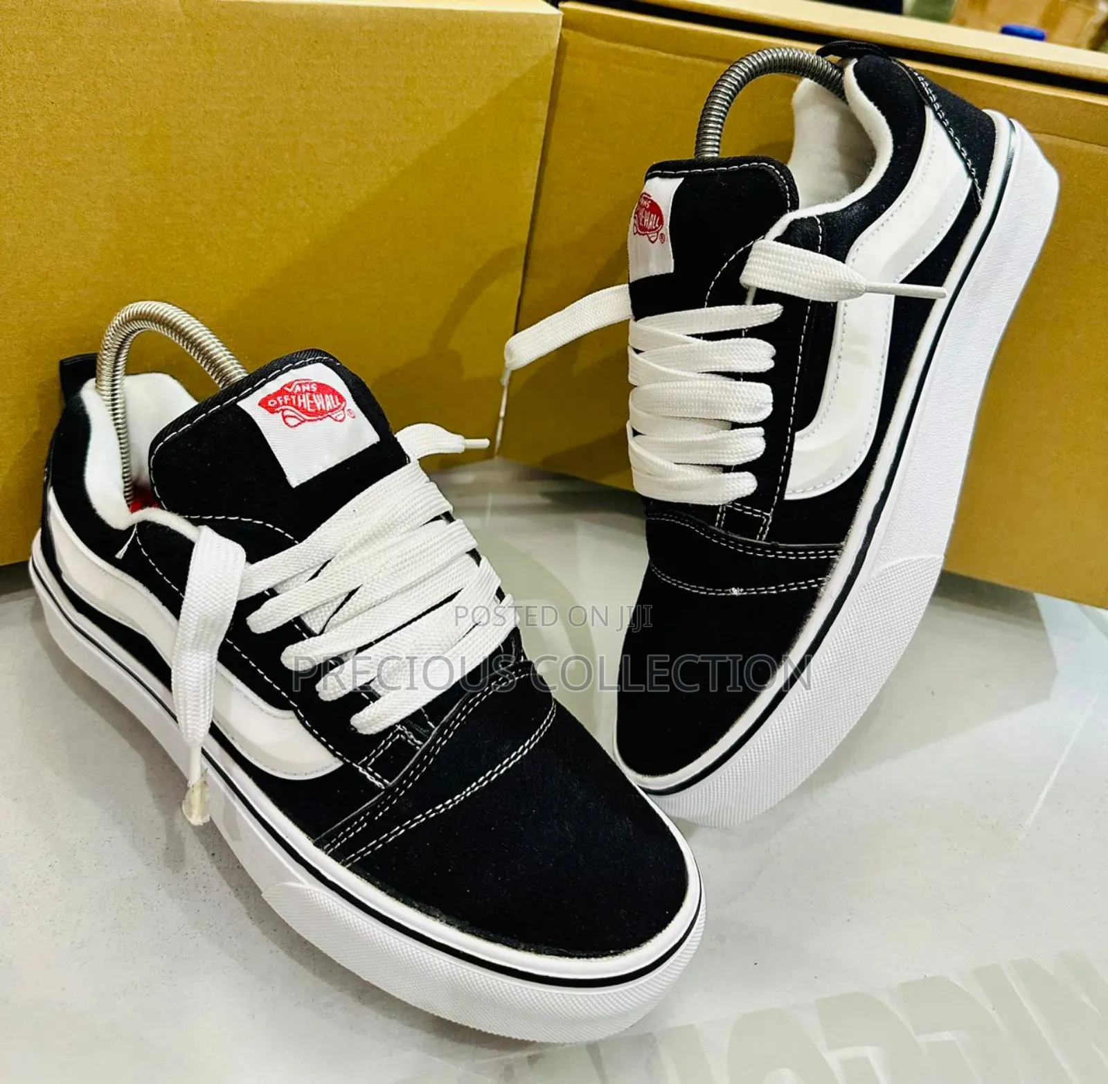 Unisex Vans Lace Up Sneakers