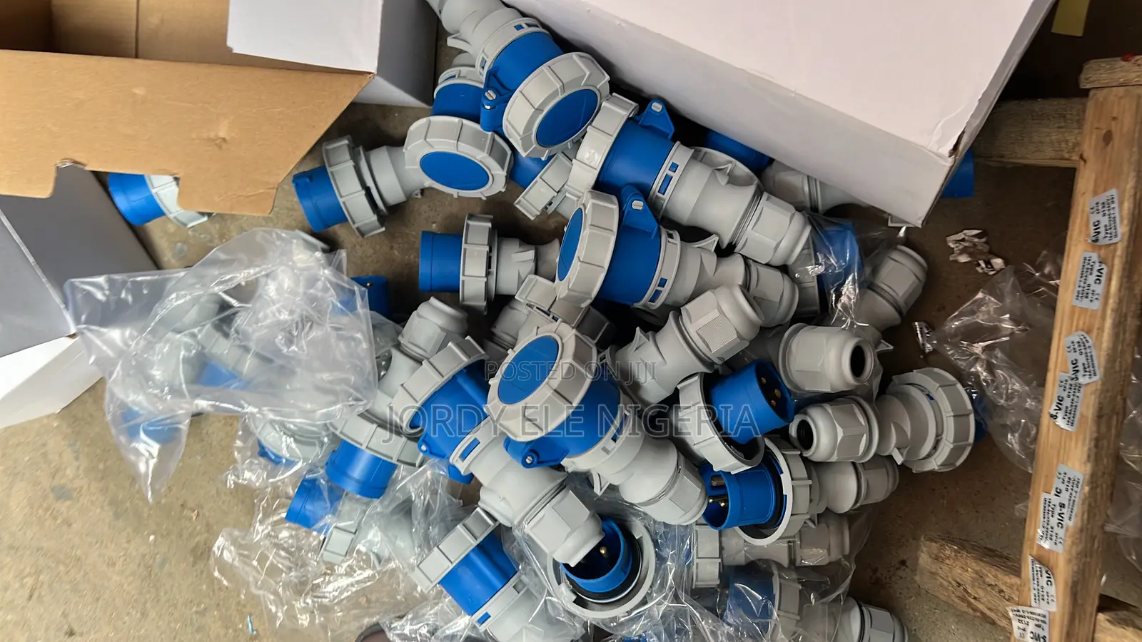16A 3pins Industrial Sockets and Plugs
