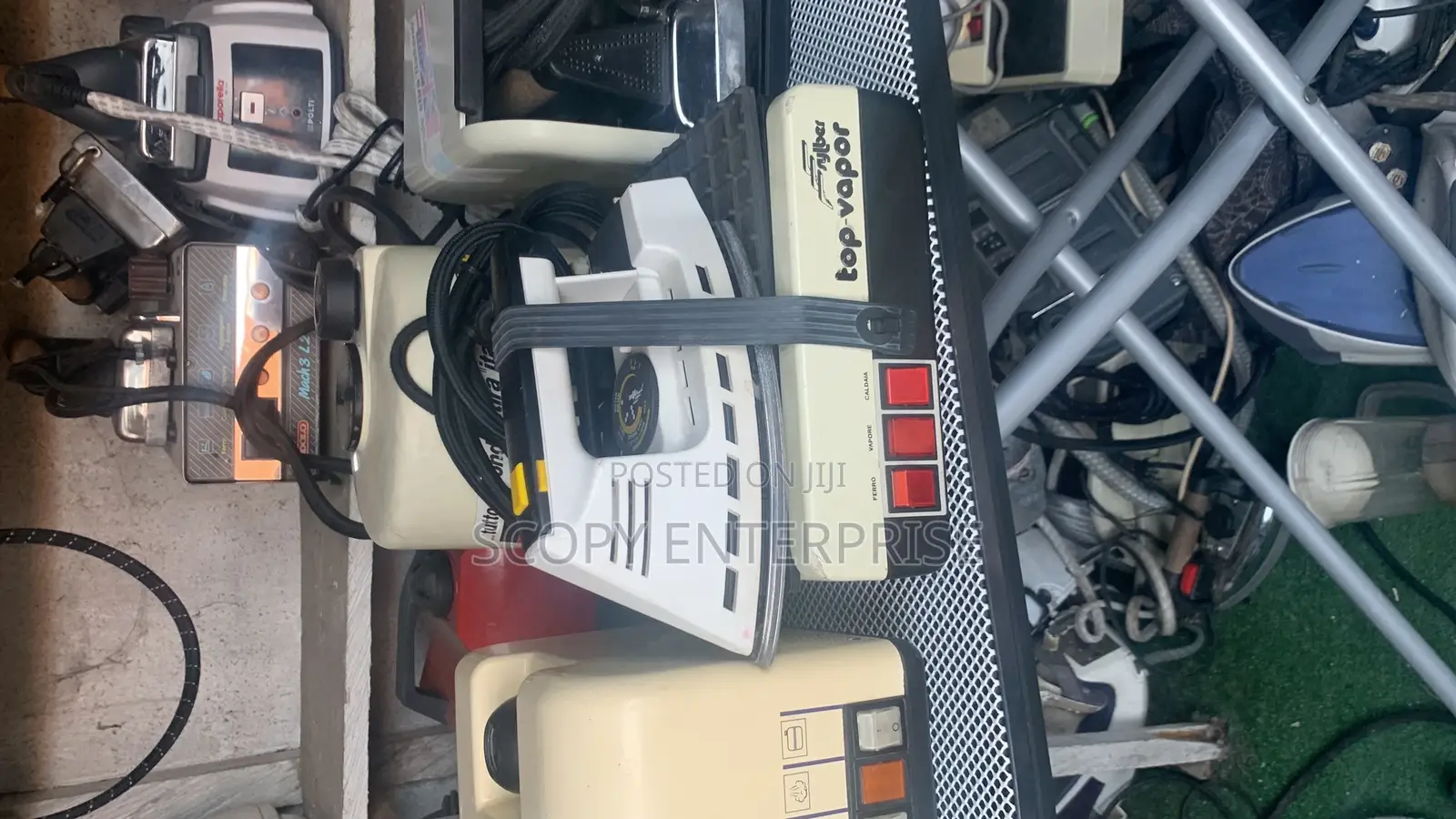 Industrial Steam Irons for Laundry and Fashion