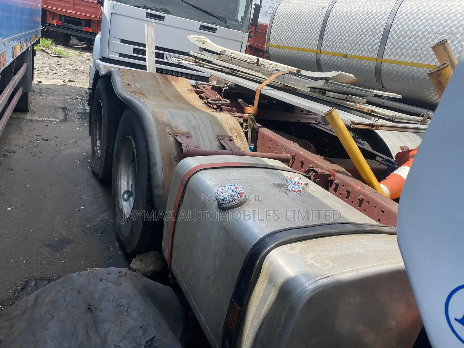 Iveco Eurostar 10 Tyres White