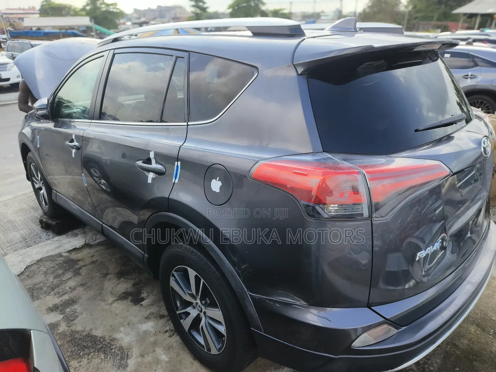 Toyota RAV4 XLE AWD (2.5L 4cyl 6A) 2016 Gray