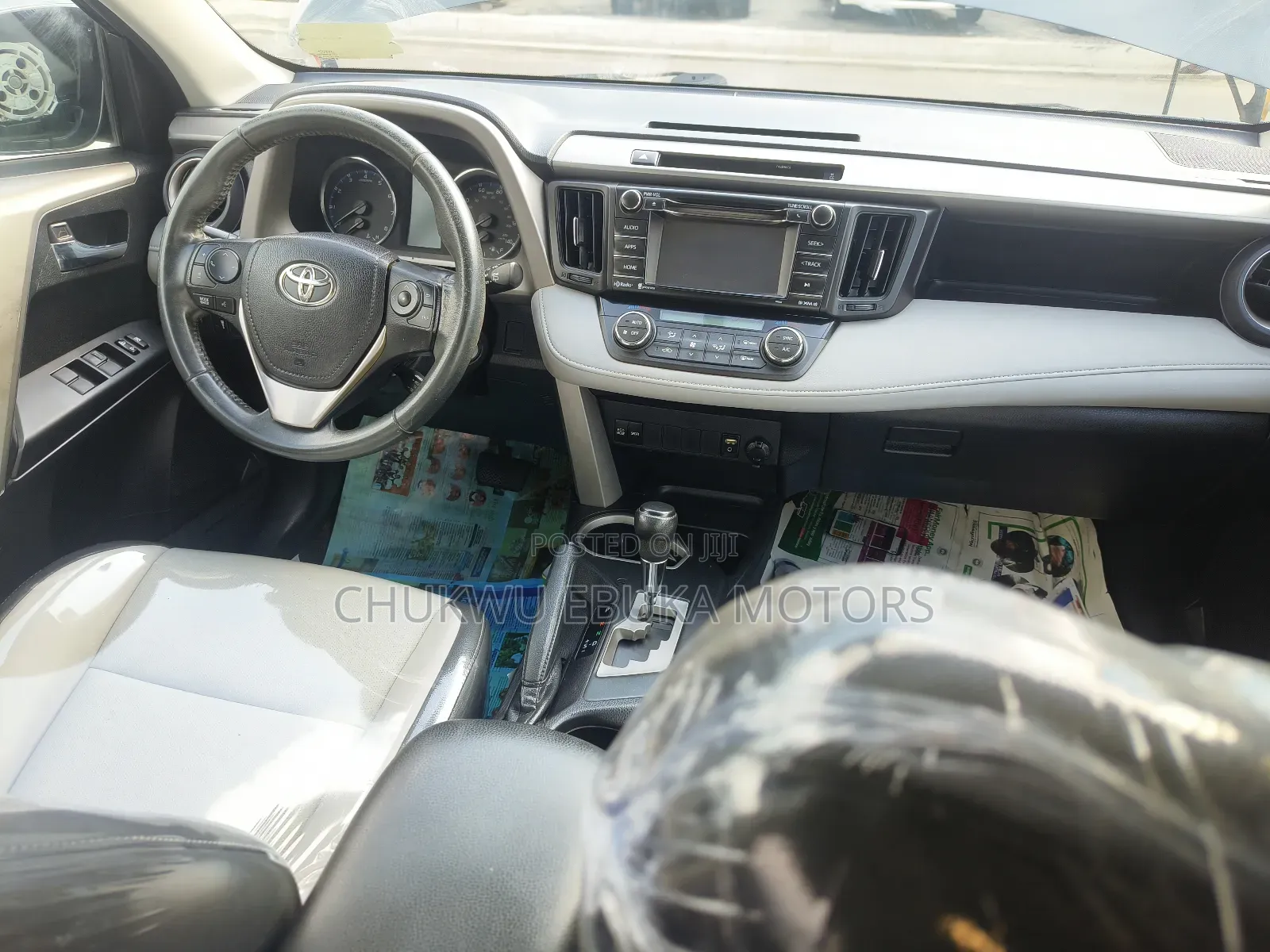 Toyota RAV4 XLE AWD (2.5L 4cyl 6A) 2016 Gray