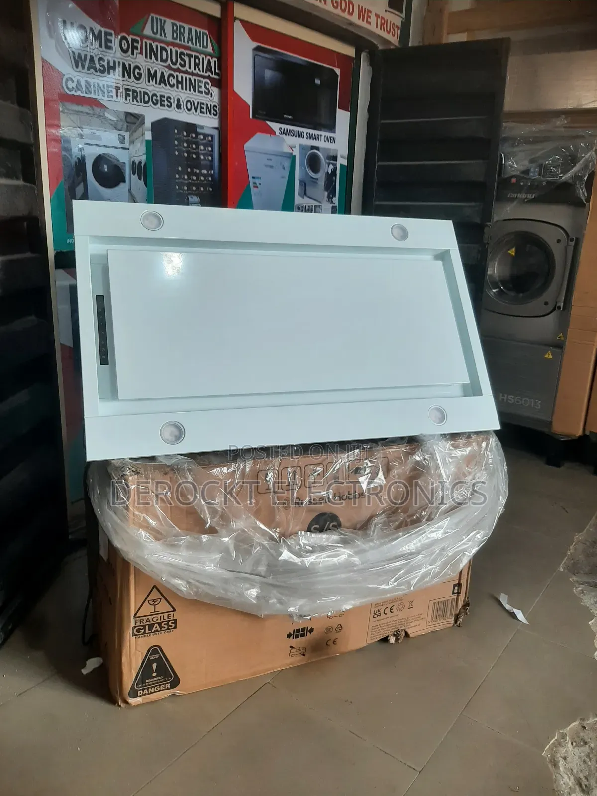 Russell Hobbs Decorative Ceiling Cooker Hood