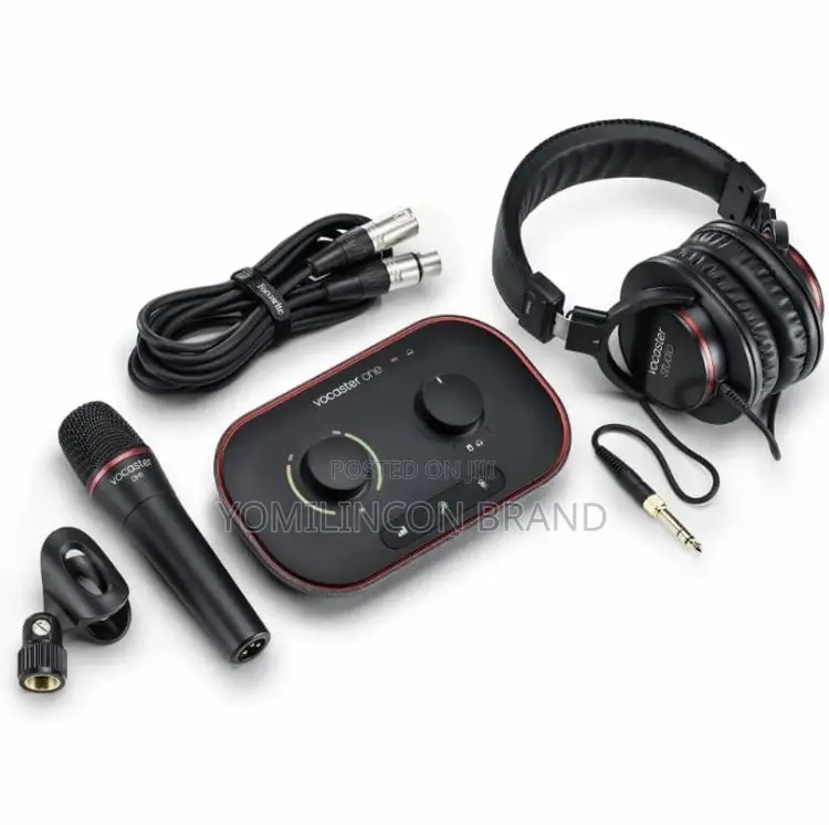 Focusrite Vocaster One Studio – Podcasting Interface