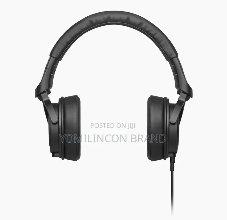 Beyerdynamic DT 240 PRO Monitoring Headphone