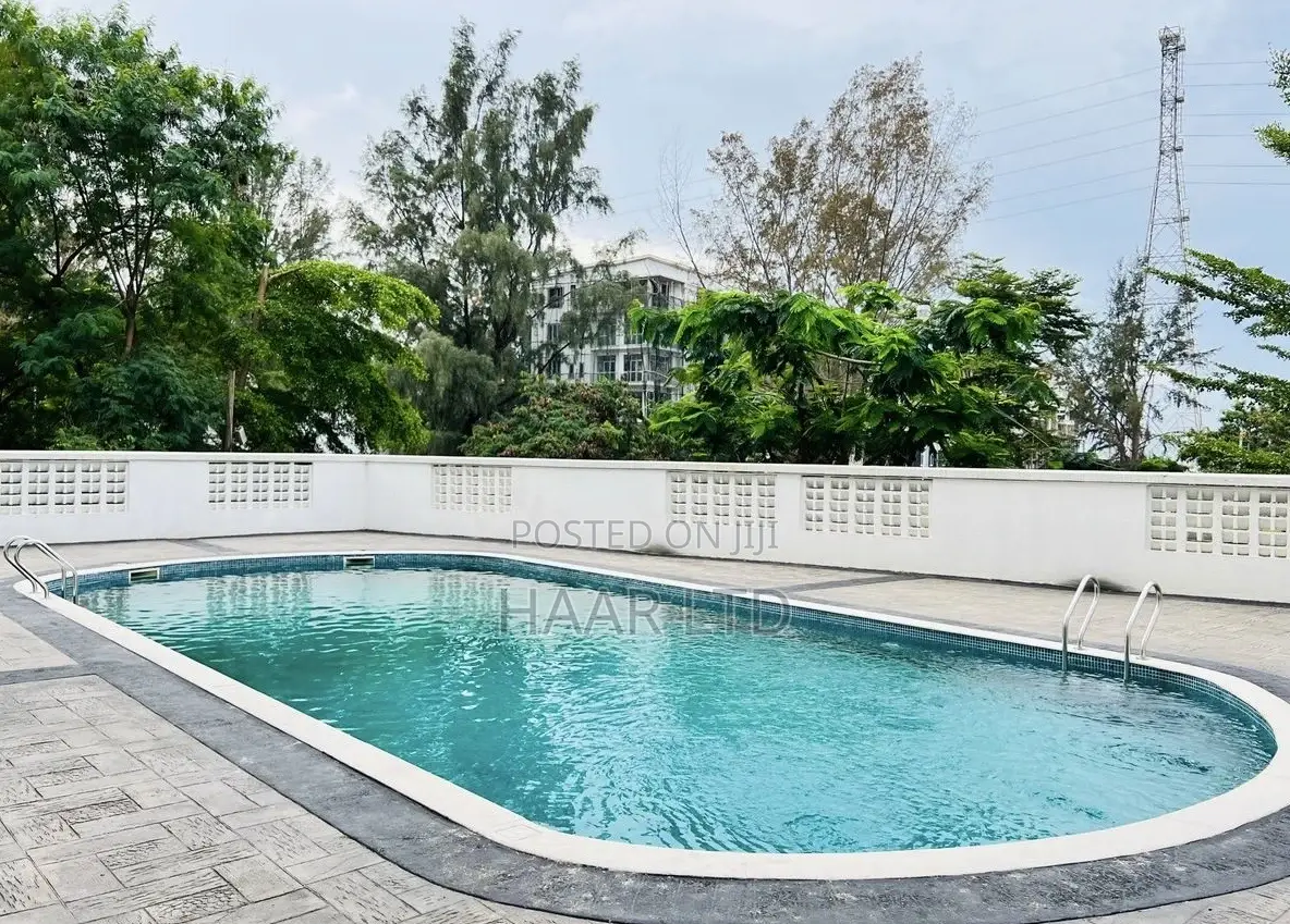 One Bedroom in Banana Island With Pool