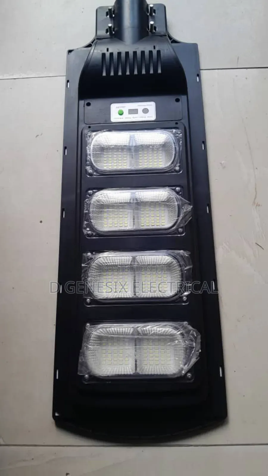 200 Watts Solar Street Light