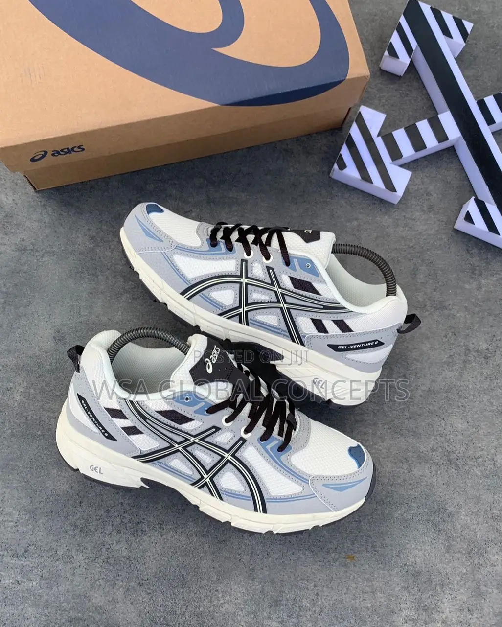 Asics Gel Venture 6 Cream Black Sneakers