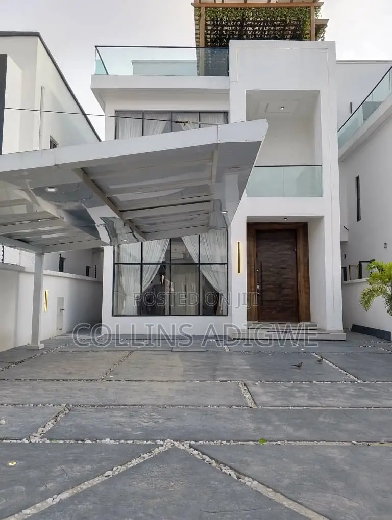 5bdrm Duplex in Orchid Road Chevron for sale