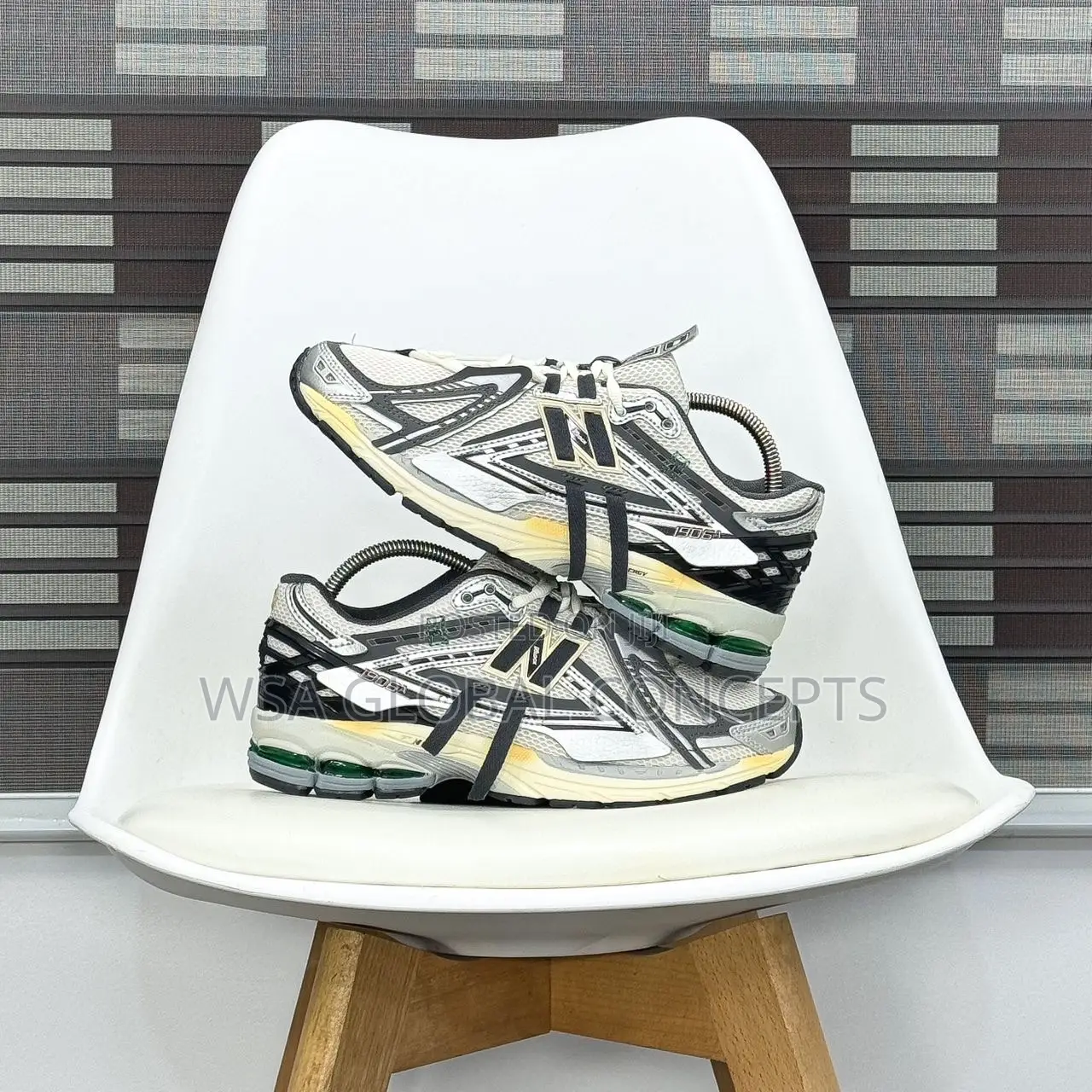 New Balance 1906A Silver Metallic Grey