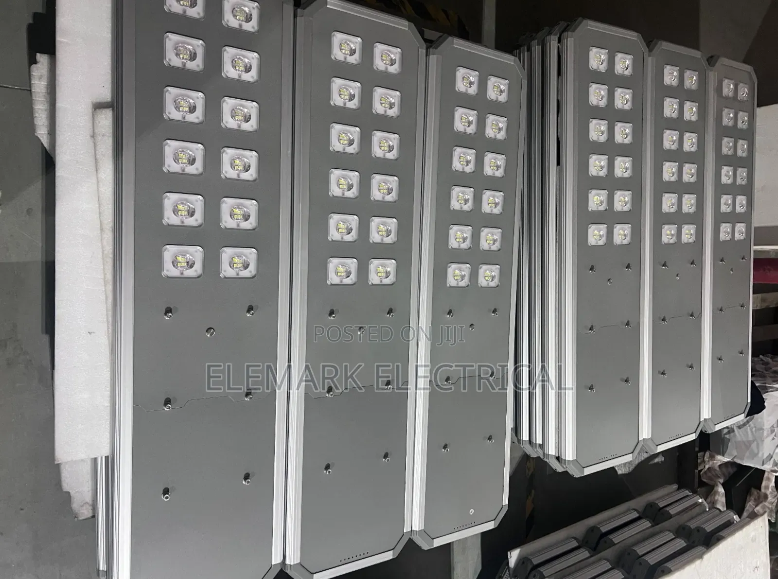 10000lumens Solar Street Light Factory 100w,200w,300w