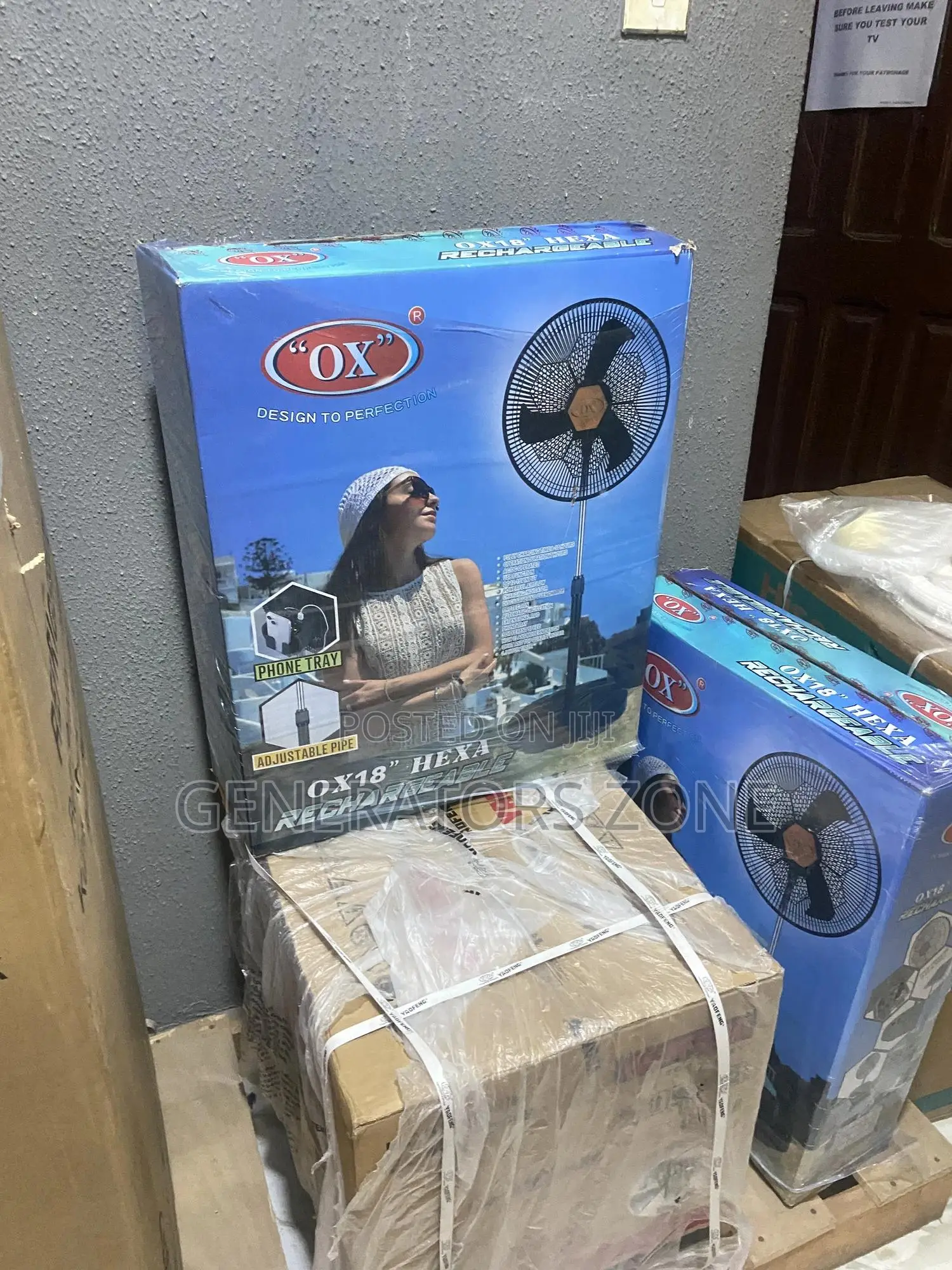 Ac/Dc Operated OX Hexa Rechargeable 18" Standing Fan
