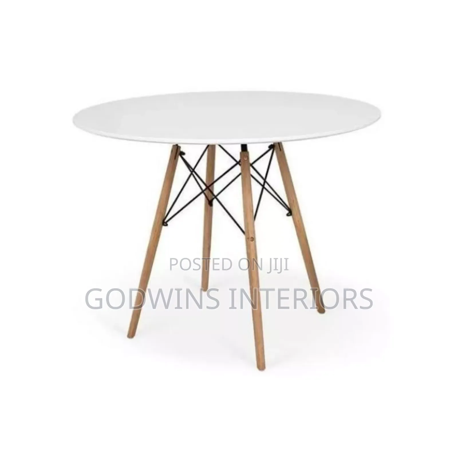 Luxury Bentwood Round Table