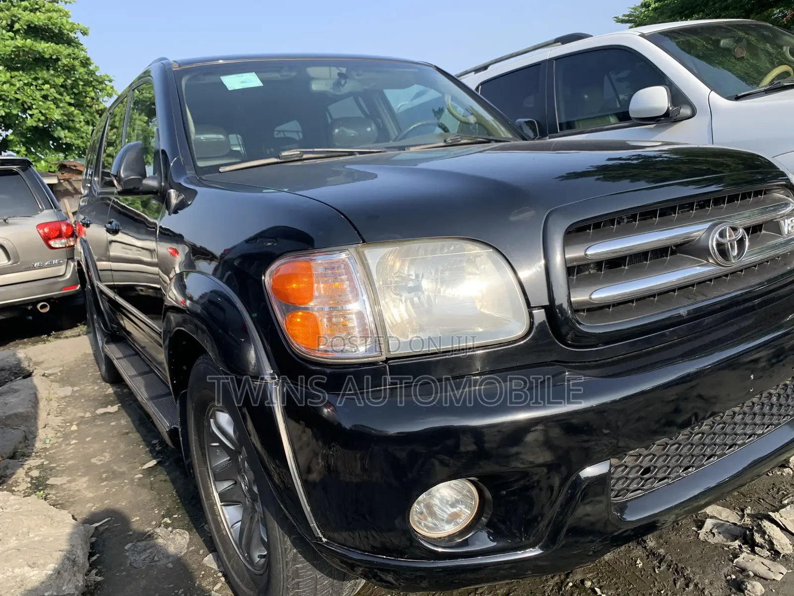 Toyota Sequoia 2004 Black