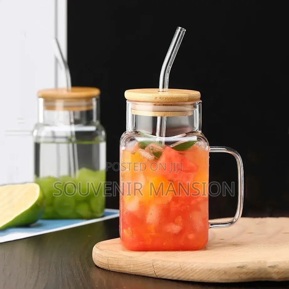 Masion Jar With Bamboo Lid and Straw