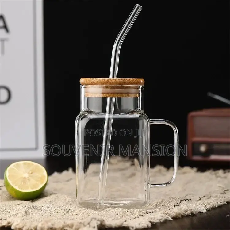 Masion Jar With Bamboo Lid and Straw