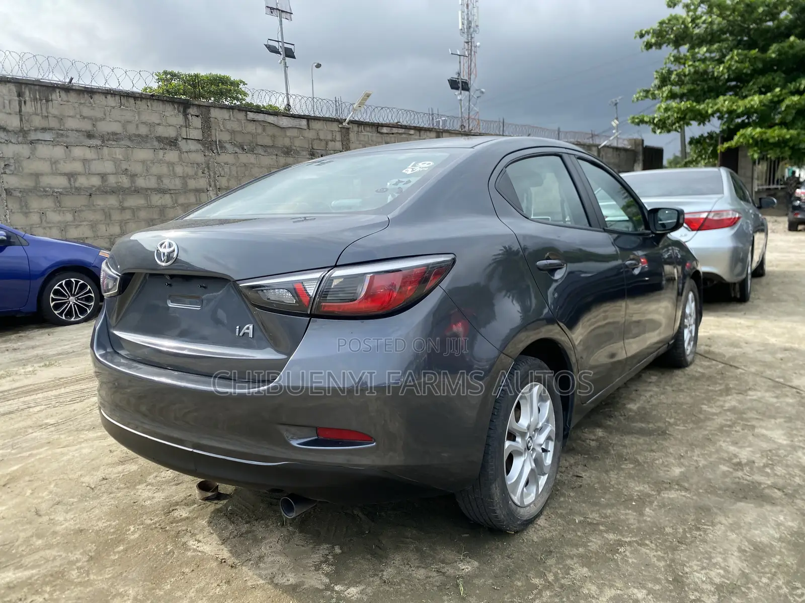 Toyota Yaris 2017 Gray