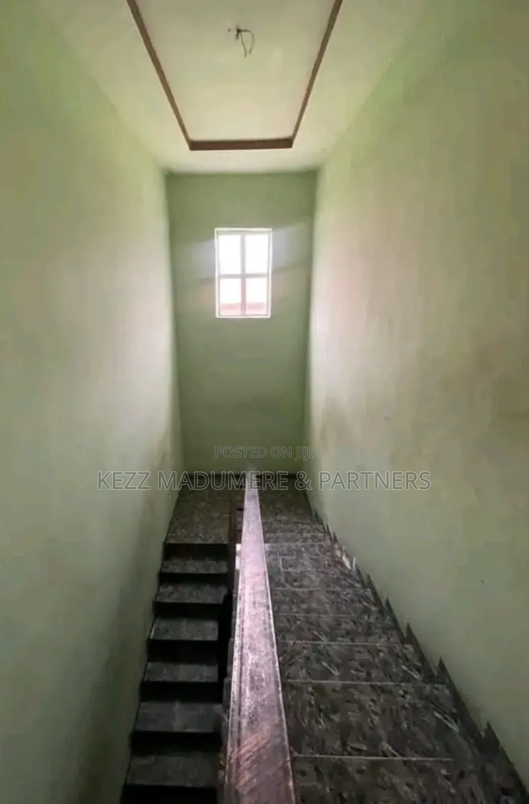 5bdrm Duplex in Ozuoba , Off Nta, Port-Harcourt for sale