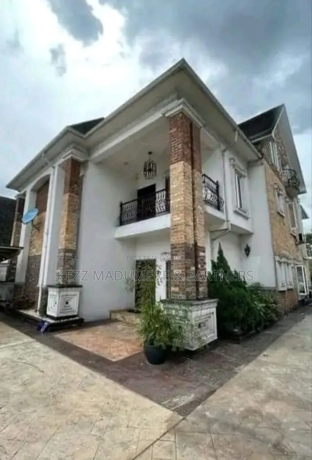 5bdrm Duplex in Off Nta Road , Port for sale
