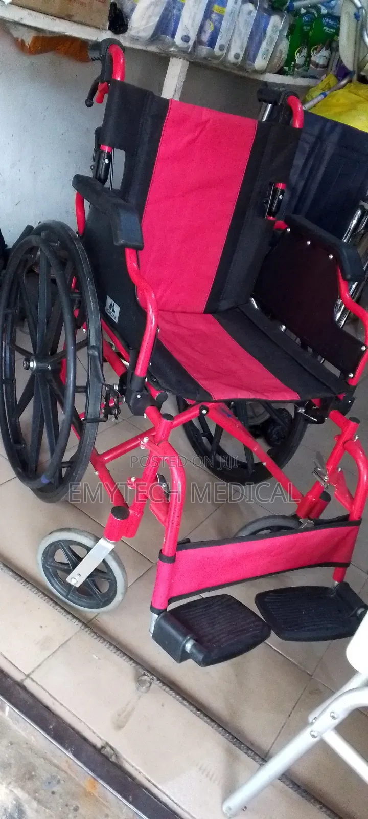 Foldable Collapsable America Self Propelling Wheelchair