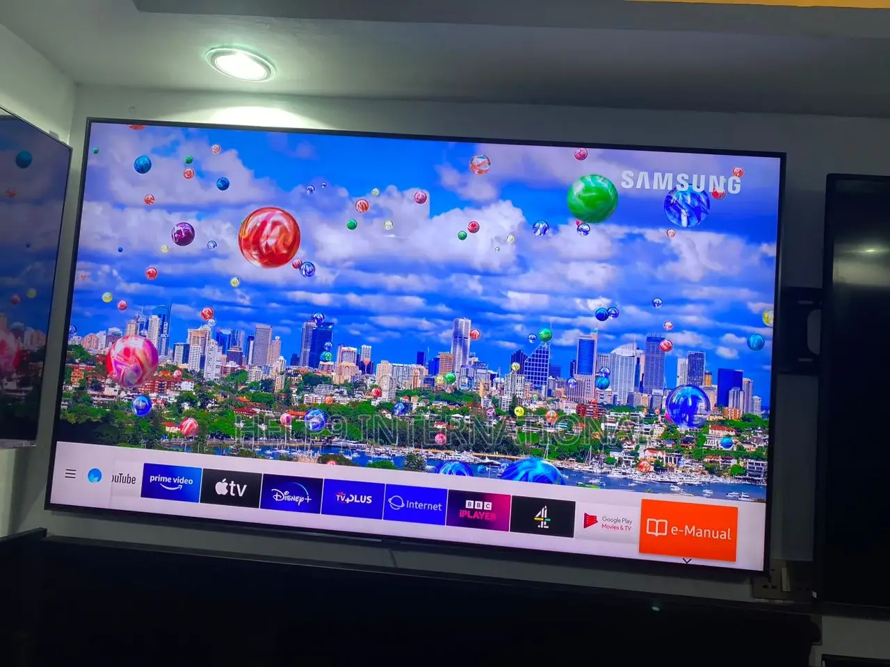 Samsung 75" QLED Series 9 Smart Tv With Dolby Digital