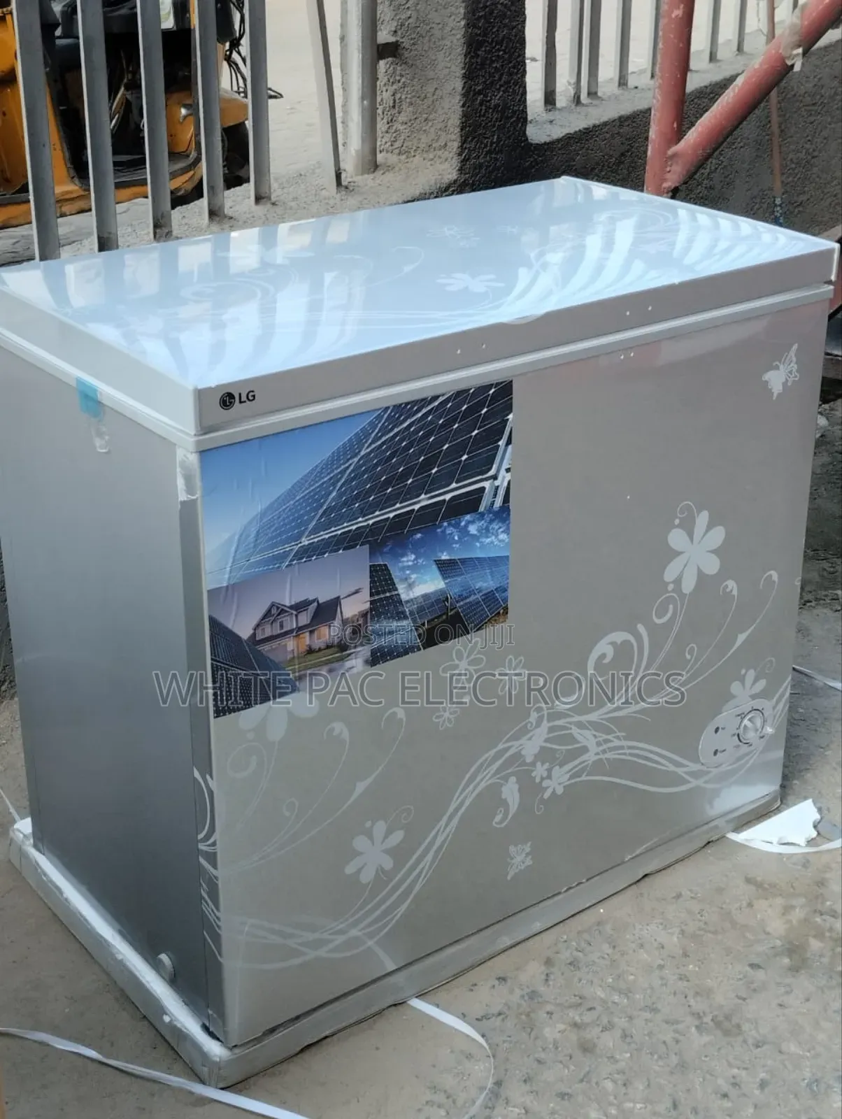 Lg Solar Inverter Freezer 400 Litre Extra Glass Ice Maker 2 Yrs