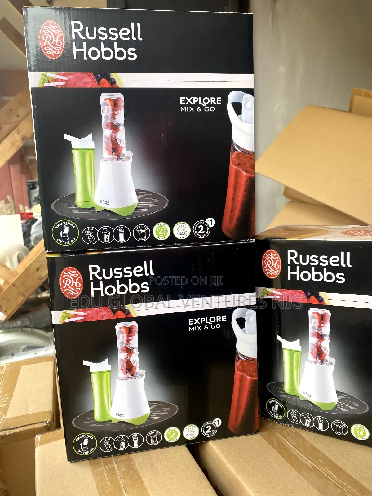 Russell Hobbs Mix and Go Smoothie Blender. 2 Bottles.
