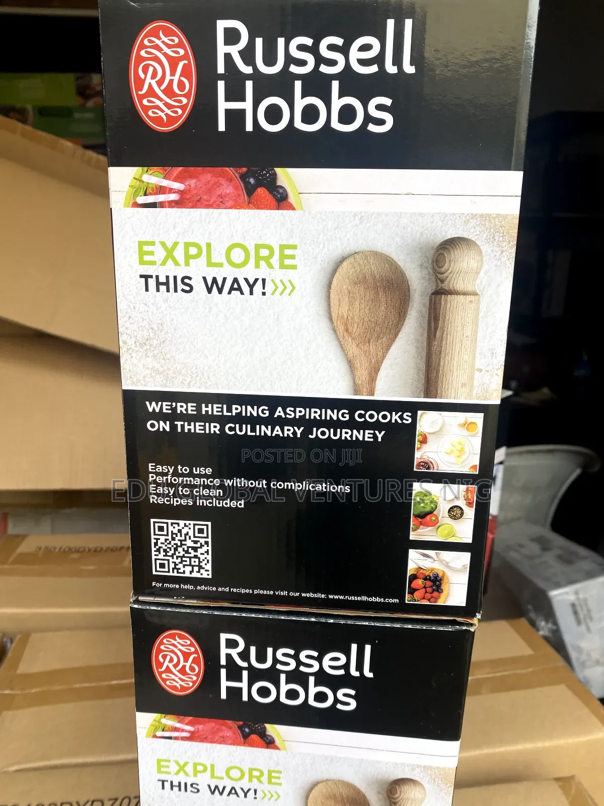 Russell Hobbs Mix and Go Smoothie Blender. 2 Bottles.