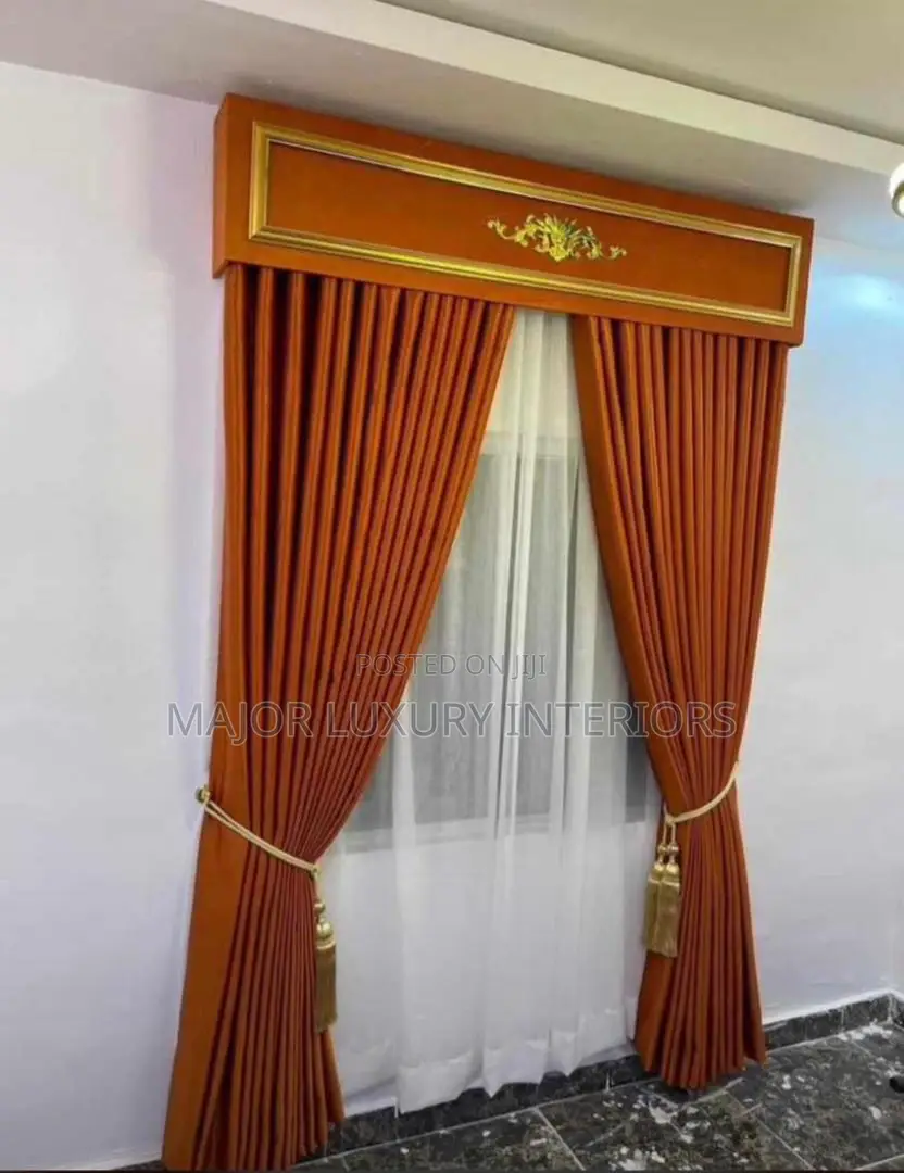 Quality Curtains With Board Design