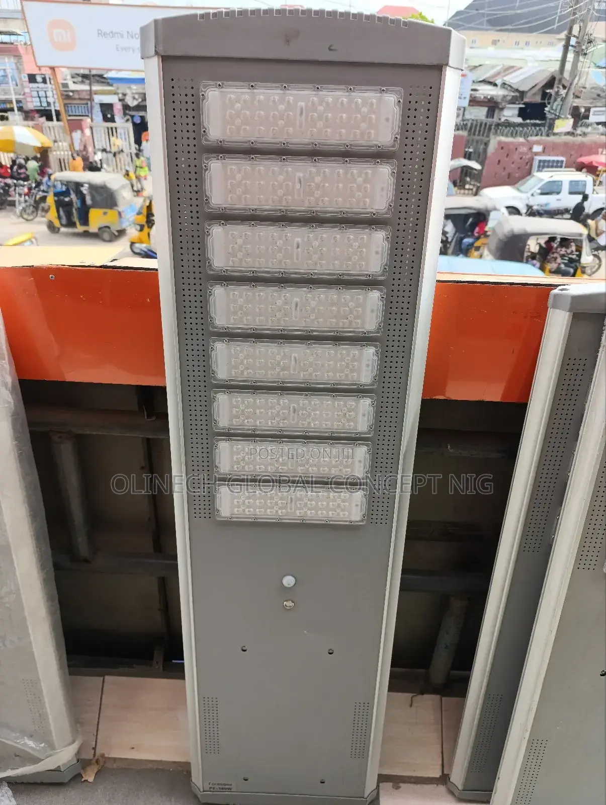 P2-160w 8 Eyes LED Forsolar All in One Solar Street Light