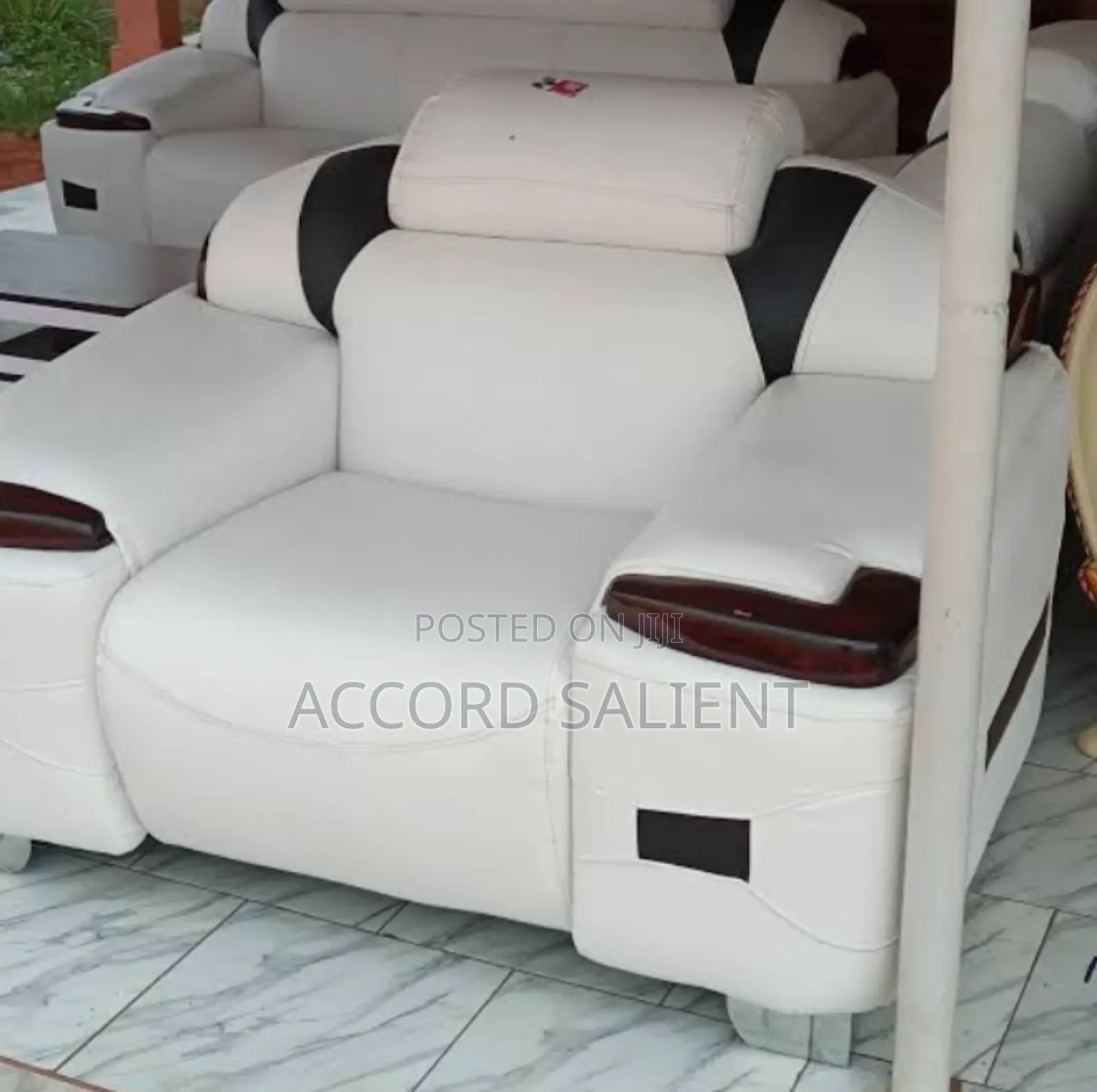 Complete Set of 7 Seater Leather Sofa