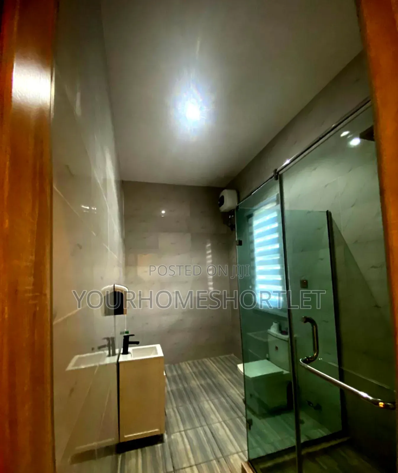3 Bedroom Duplex With Snooker.Allows Party