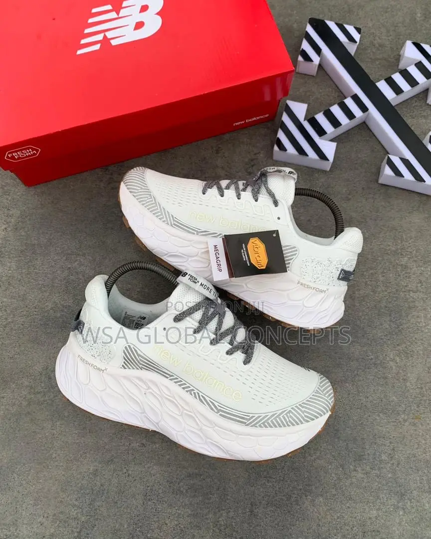 New Balance Fresh Foam X More Trail V3 White Sneakers